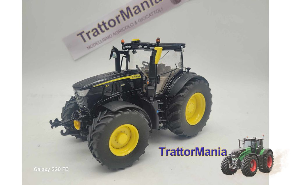 JOHN DEERE 6R BLACK YELLOW