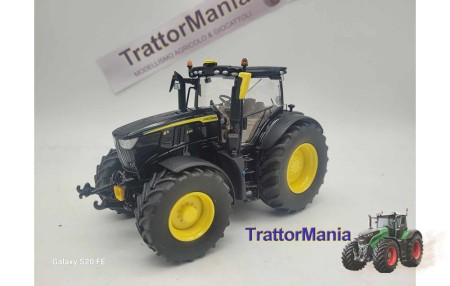 JOHN DEERE 6R BLACK YELLOW