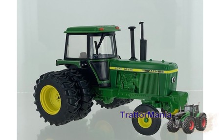 Jhon Deere 4440 2wd gemellato posteriore  