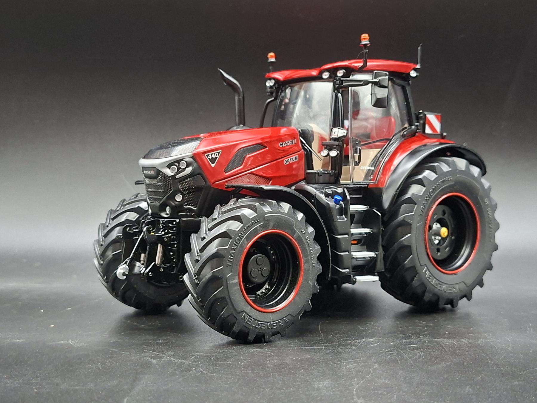CASE IH OPTUM 440 BLACK LINE 2