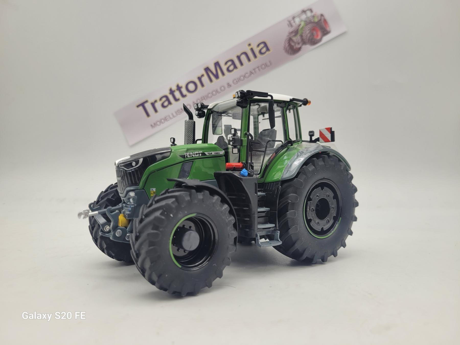 FENDT 728 BLACK LINE