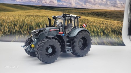 FENDT 728 VARIO GREY-BLACK LINE
