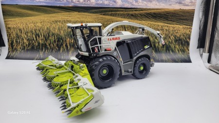 CLAAS JAGUAR 980  BLACK GREEN