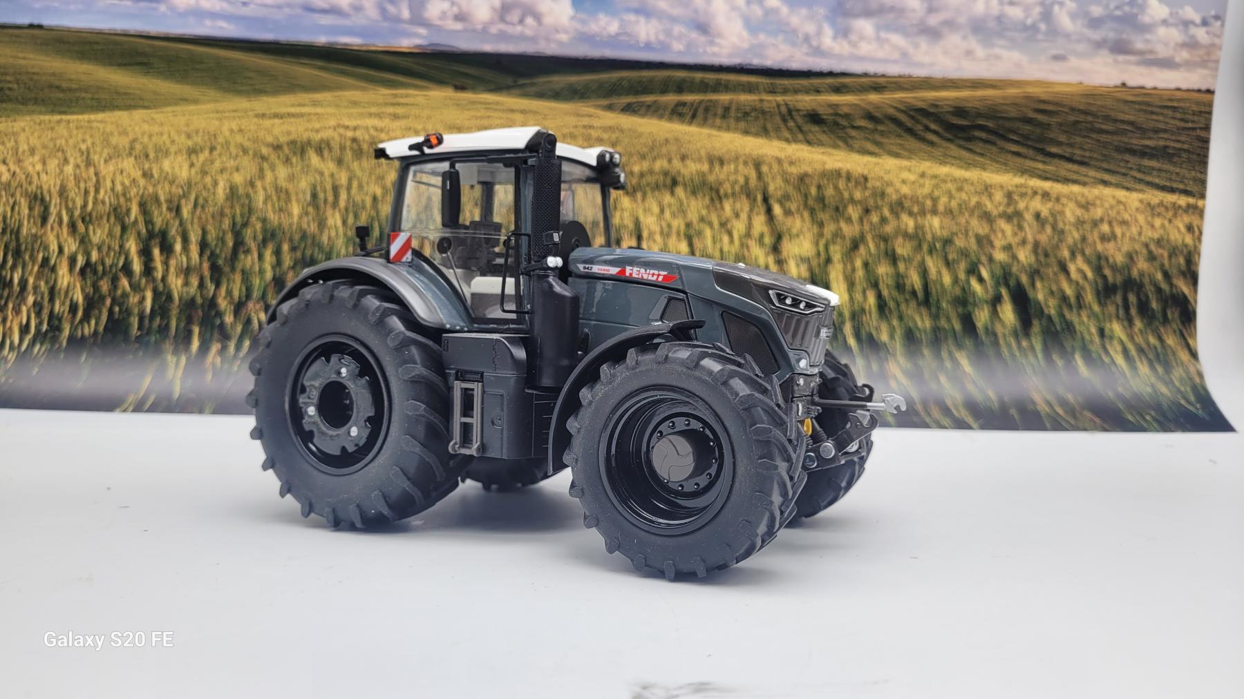 FENDT 942 VARIO GREY BEAUTY MAGGIORATO