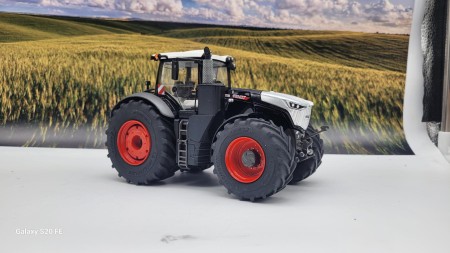 FENDT 1050 VARIO BLACK BEAUTY MAGGIORATO TOP
