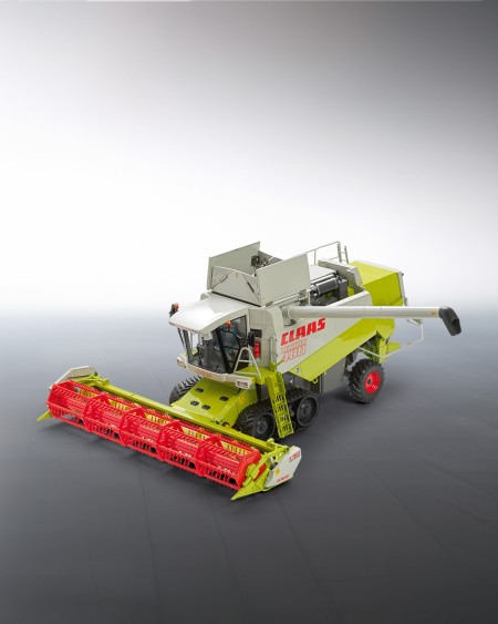 CLAAS LEXION 480 TRAC + C750