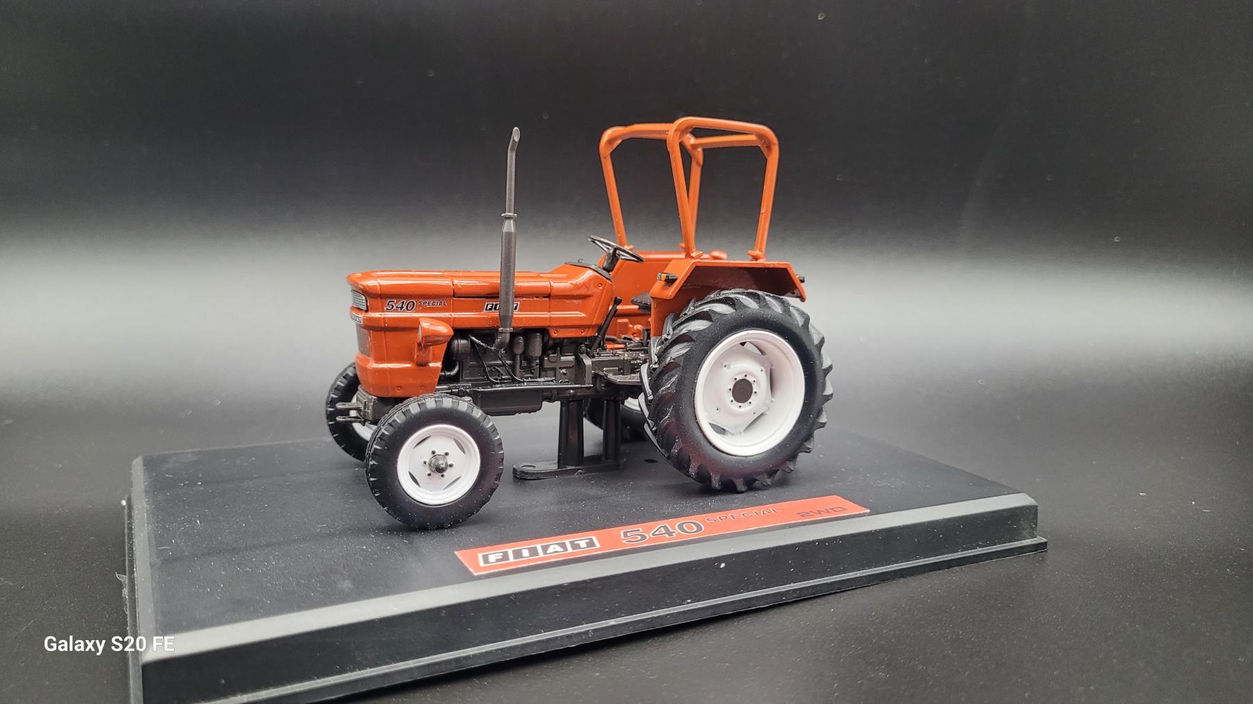 FIAT 540 TERRACOTTA CON ROLLBAR