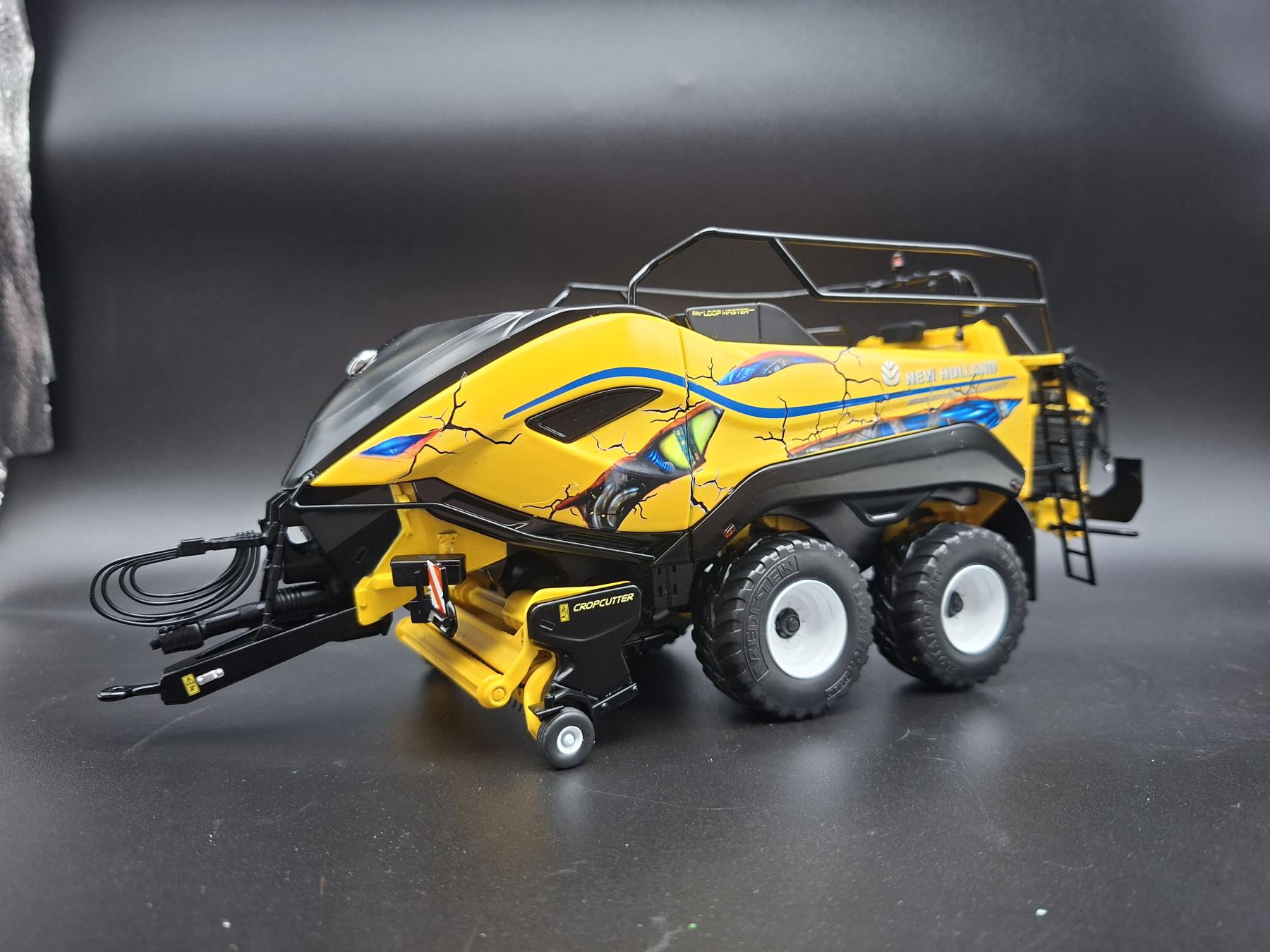 NEW HOLLAND BIG BALLER SPECIAL