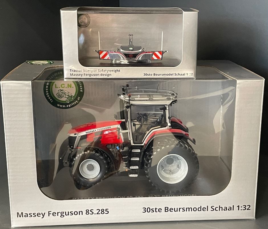 MASSEY FERGUSON 8S.285+Bumper  30° Beursmodel Schaal