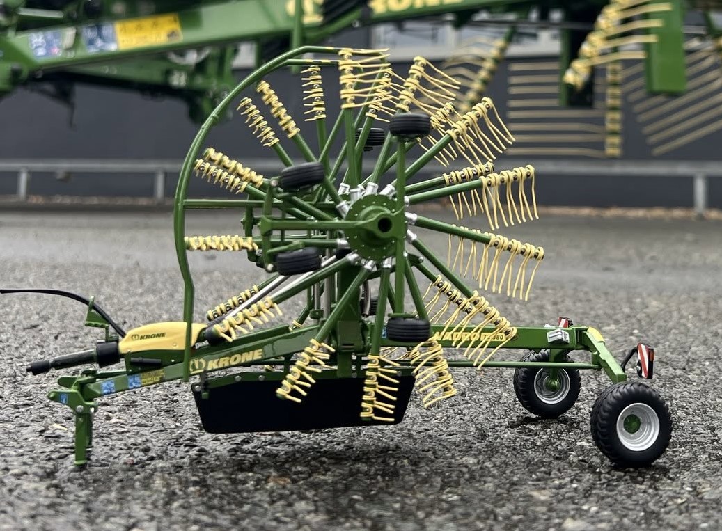 KRONE SWADRO TC880