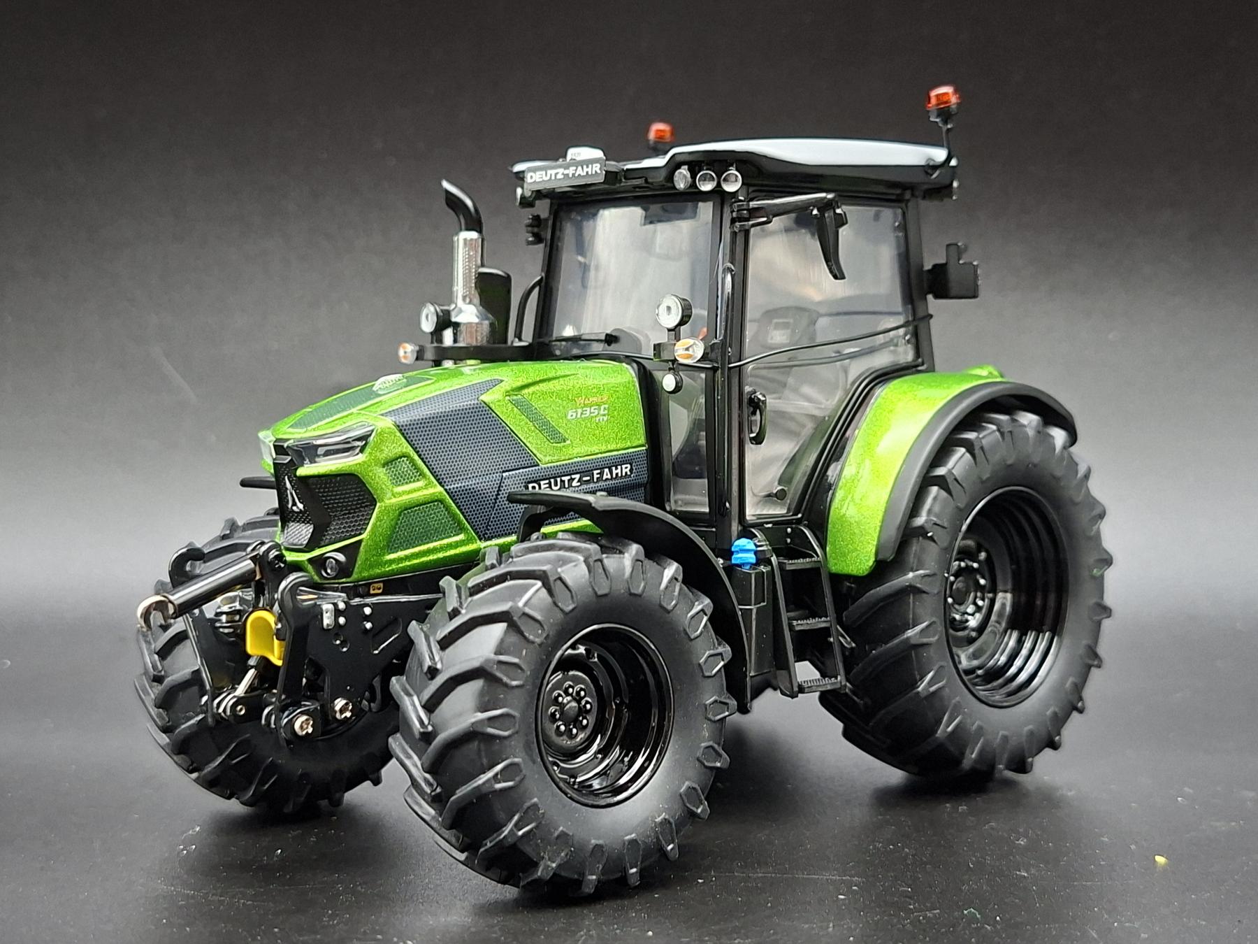 DEUTZ-FAHR 6135C JAVA GREEN BLACK RIMS