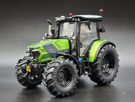 DEUTZ-FAHR 6135C JAVA GREEN BLACK RIMS