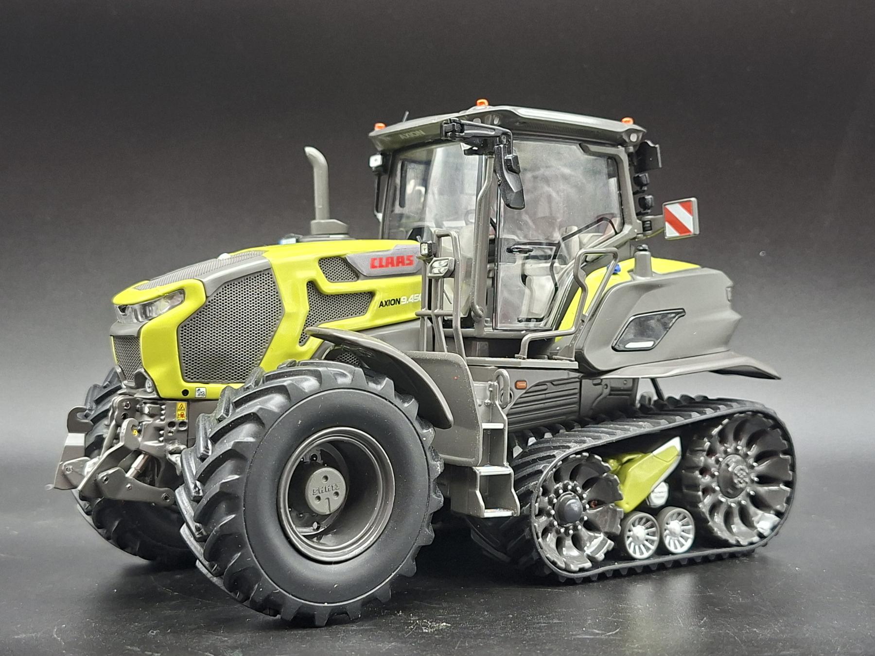 CLAAS AXION 9.450 TRAC 50°NIGHT EDITION