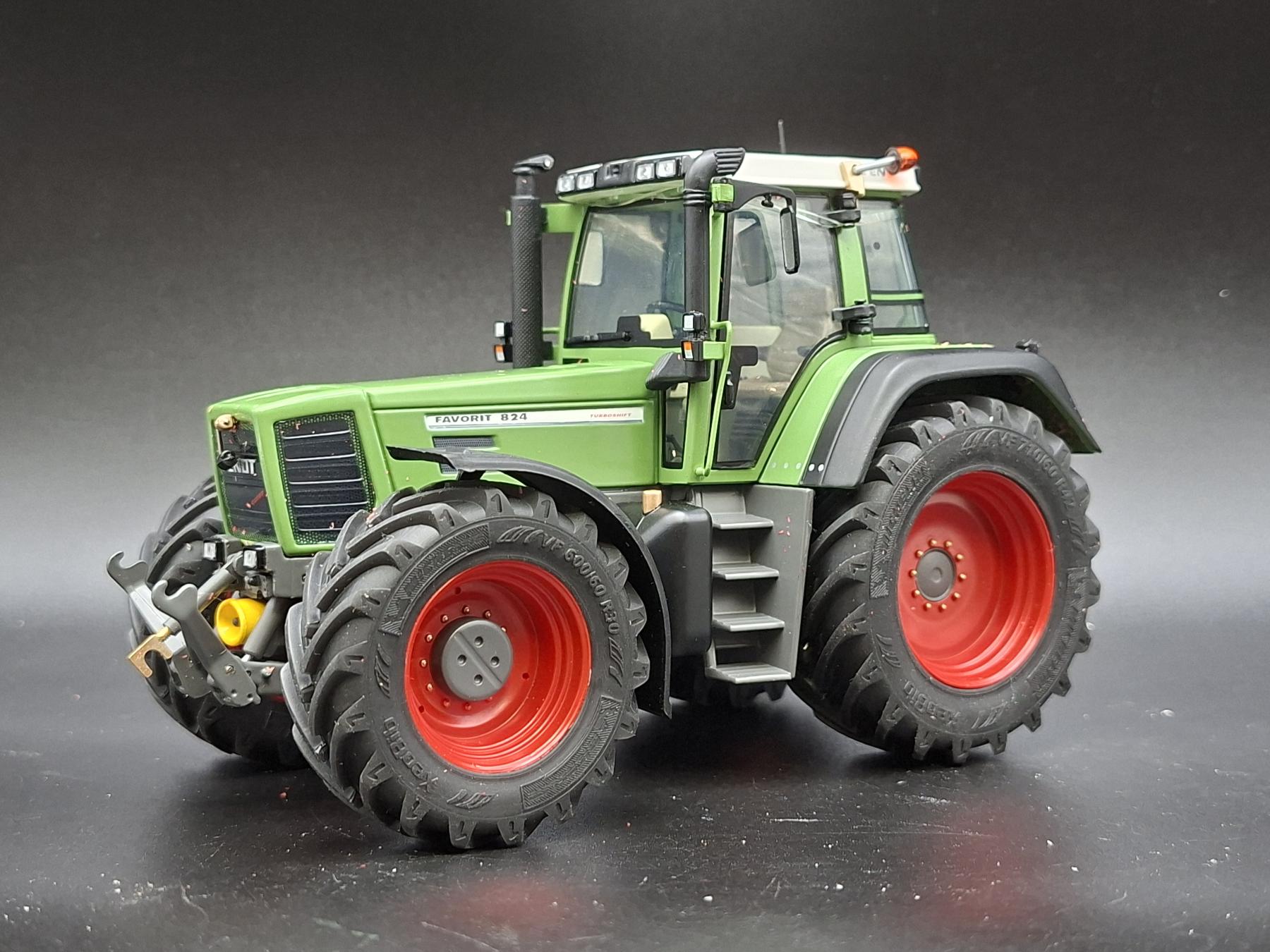 FENDT 824 FAVORIT MAGGIORATO PERFECT