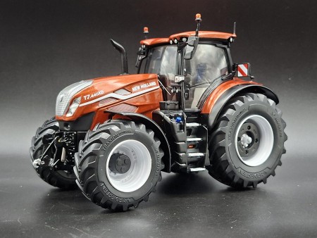 NEW HOLLAND T7.440 CENTENARIO EDITION