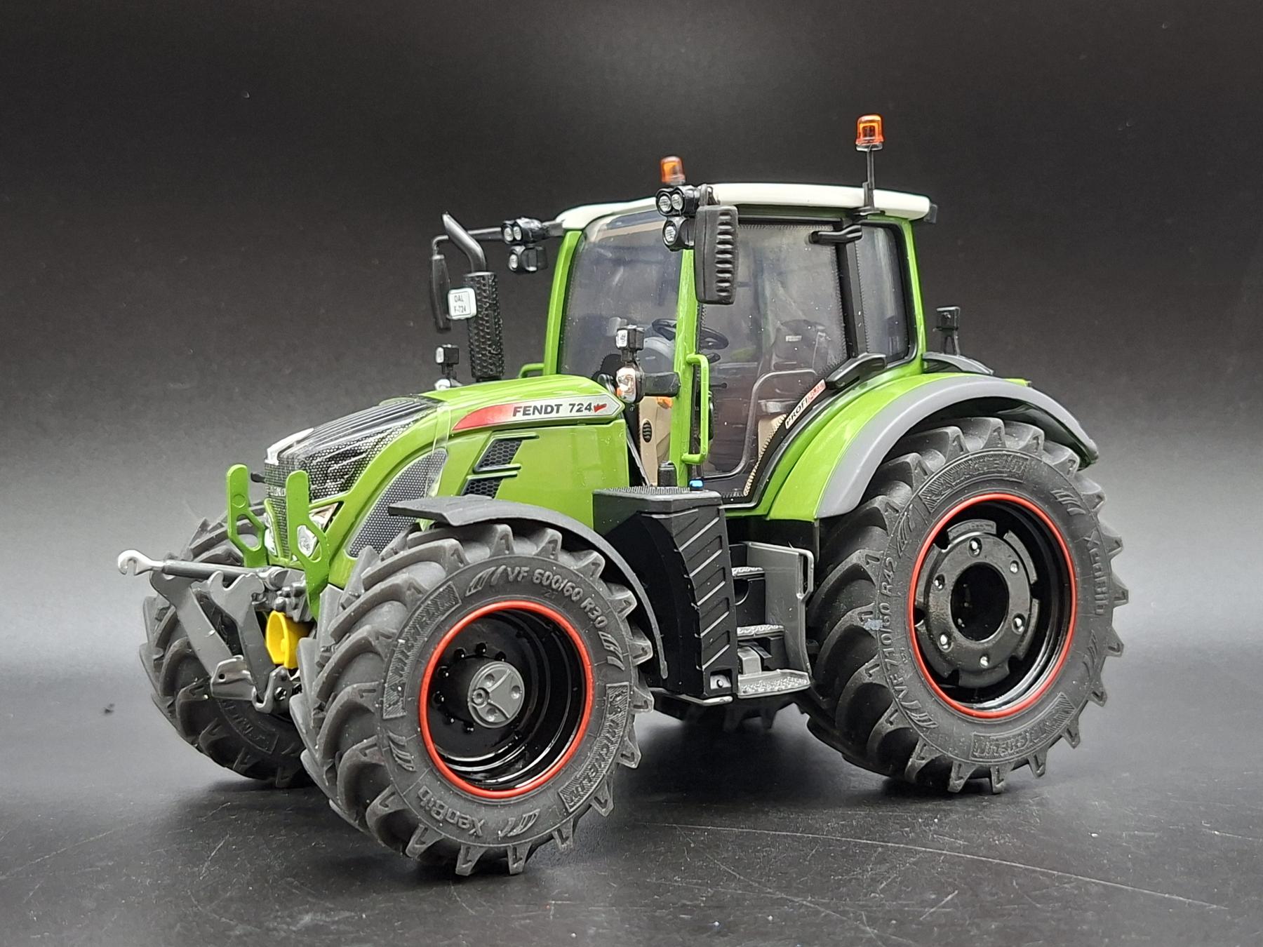 FENDT 724 VARIO BLACK LINE MAGGIORATO PERFECT32