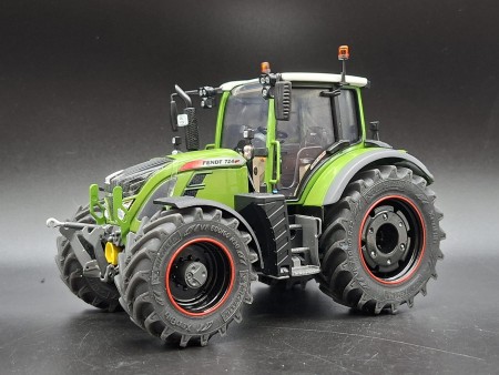 FENDT 724 VARIO BLACK LINE MAGGIORATO PERFECT32