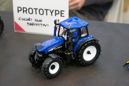 NEW HOLLAND TM 190 (PROTOTIPO)