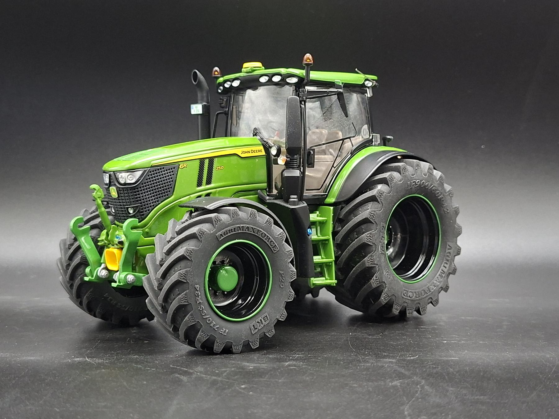JOHN DEERE 6R BLACK-LINE PRECISION MAGGIORATO PERFECT