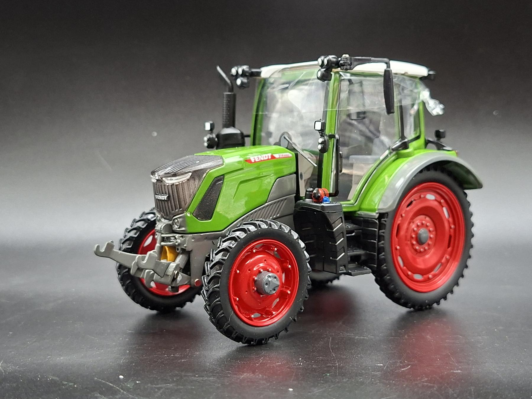 FENDT 314 VARIO CON RUOTE CULTURA