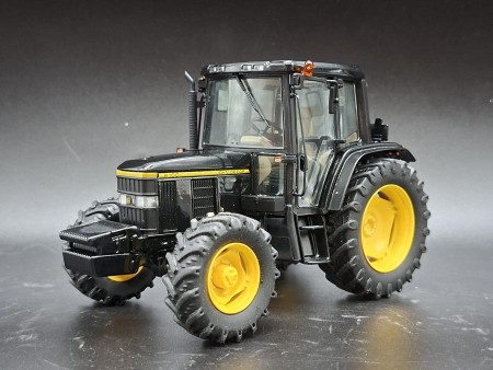 JOHN DEERE 6400-6100 BLACK EDITION
