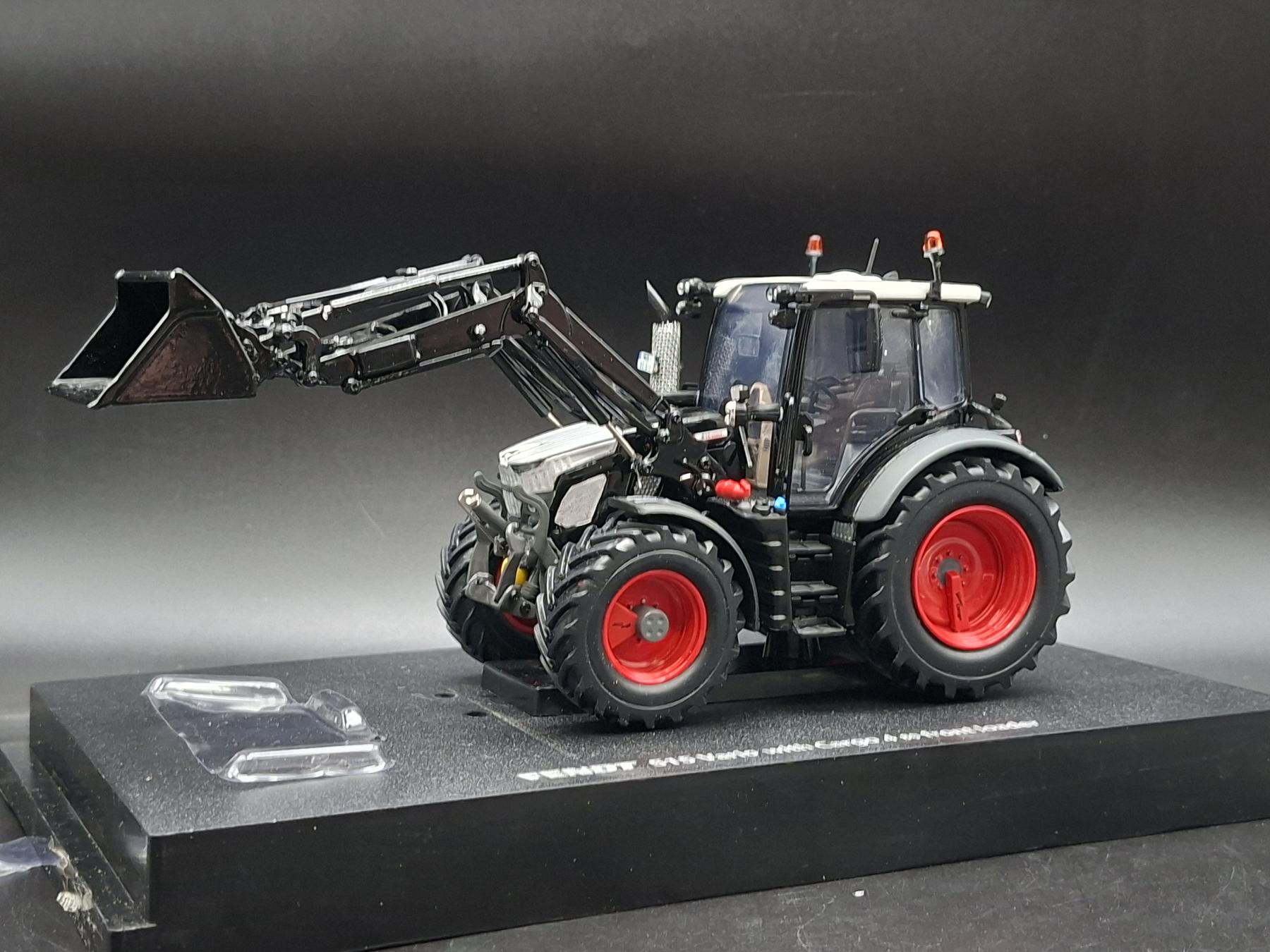 FENDT 516-516 VARIO BLACK BEAUTY CON PALA