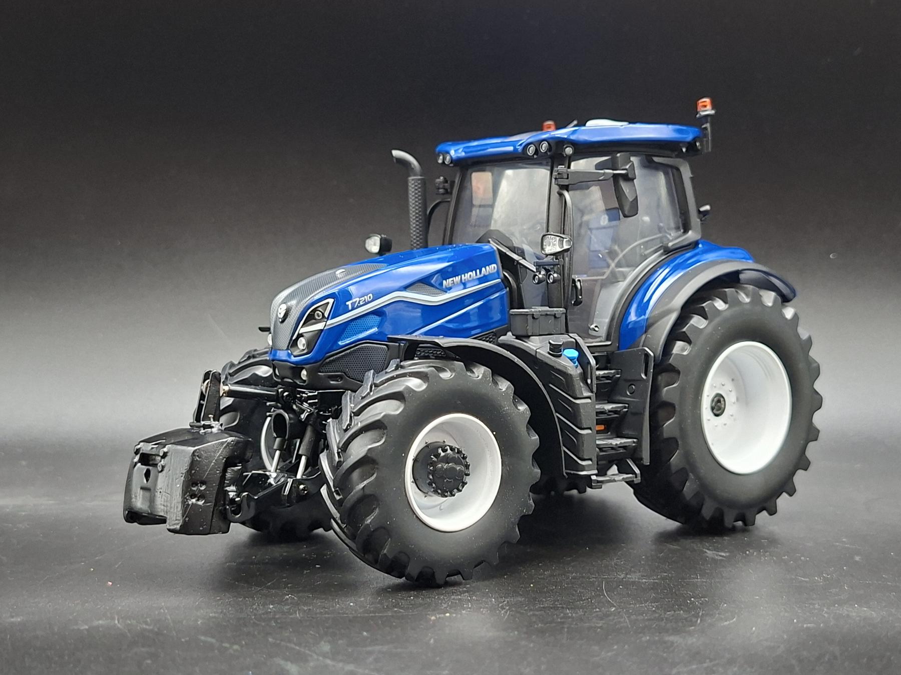 NEW HOLLAND T7.210 (CERCHIO BIANCO)
