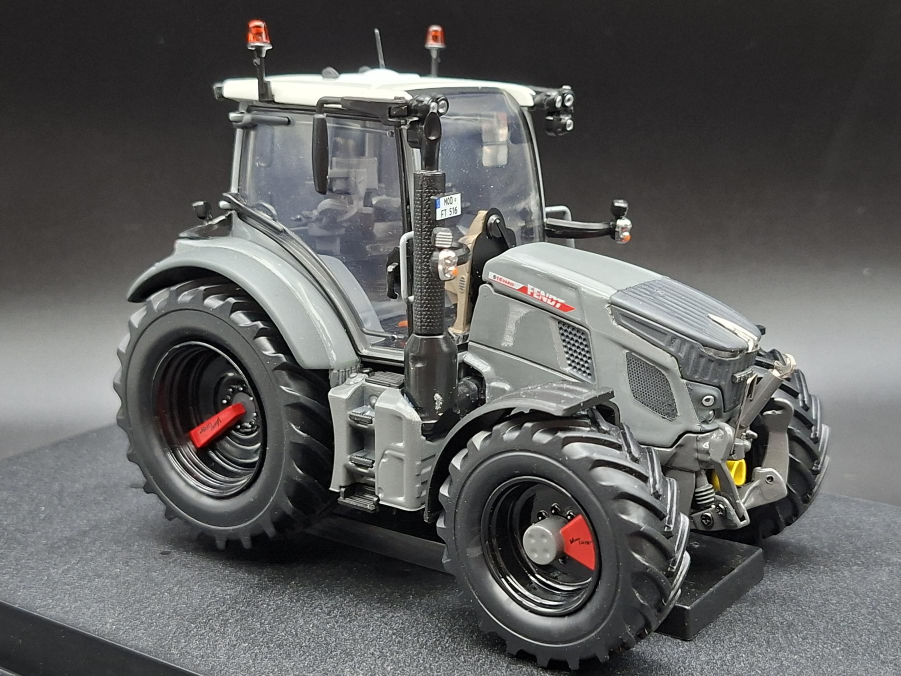 FENDT 516 VARIO RS GREY EDITION