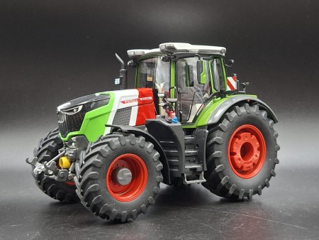 FENDT 832 VARIO ITALIAN STYLE