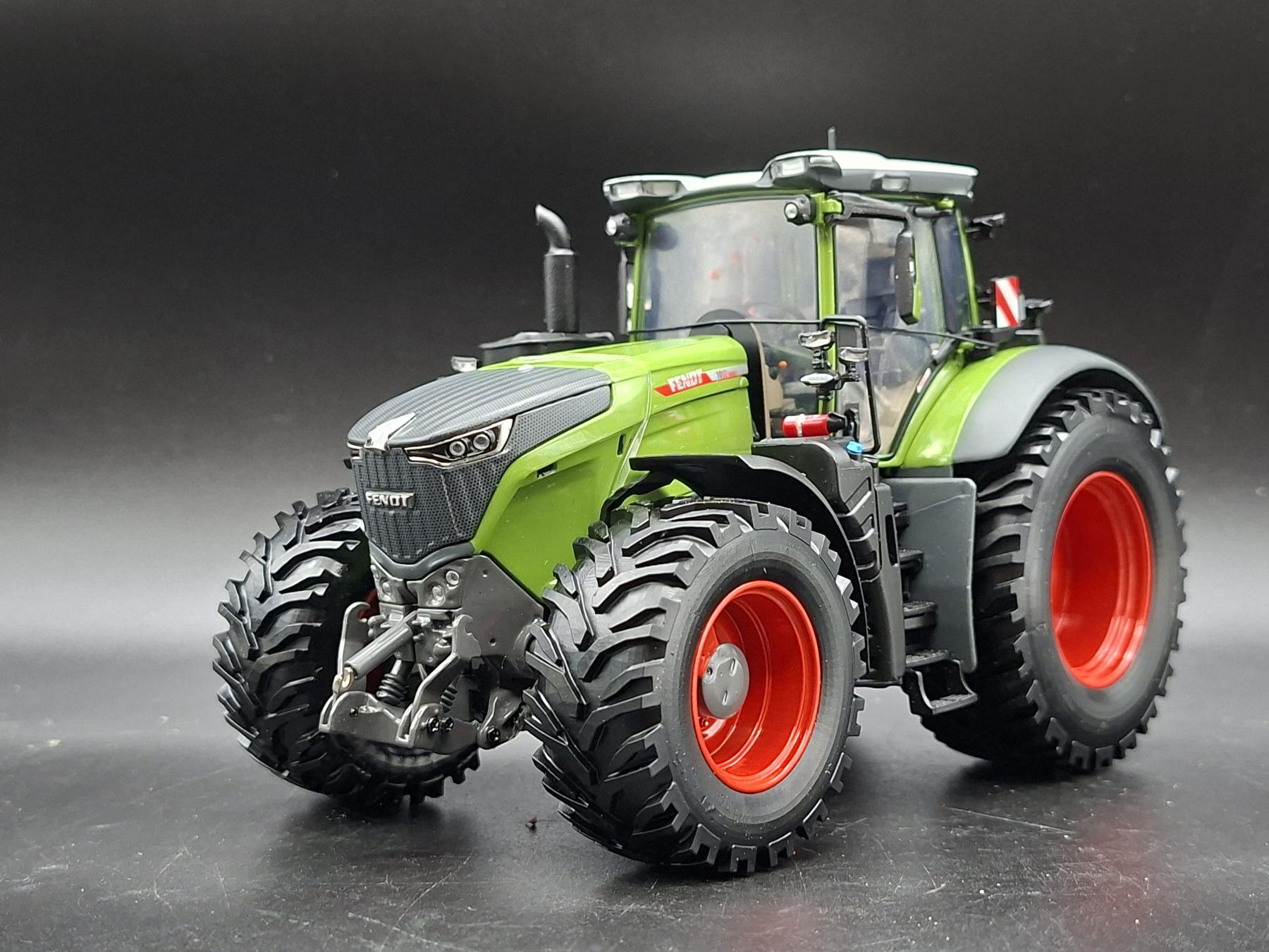 FENDT 1052 VARIO GOMMATURA 3D FORESTALE