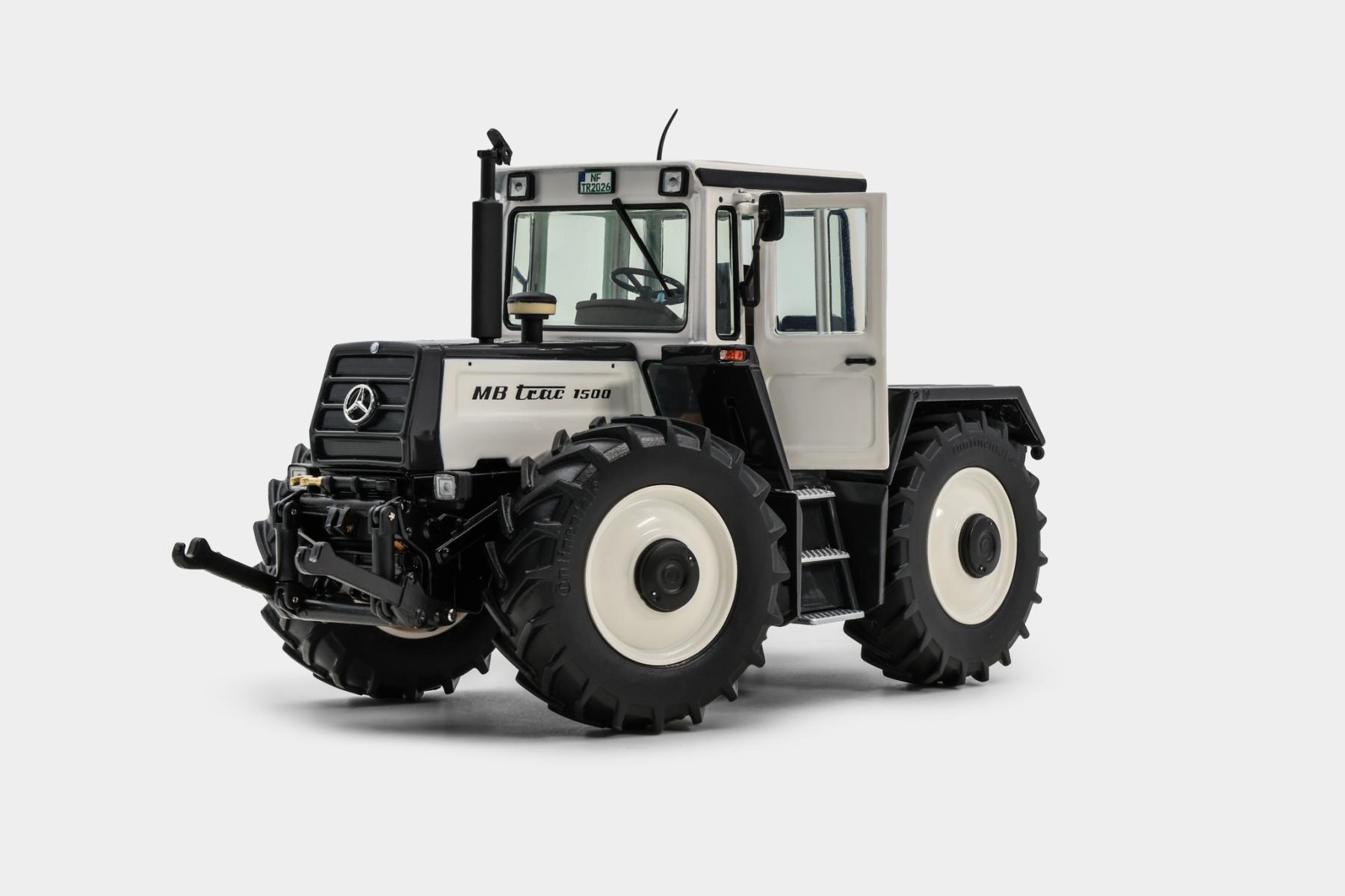 MB TRAC 1500 BLACK/WHITE (TRAKTORADO 2026)