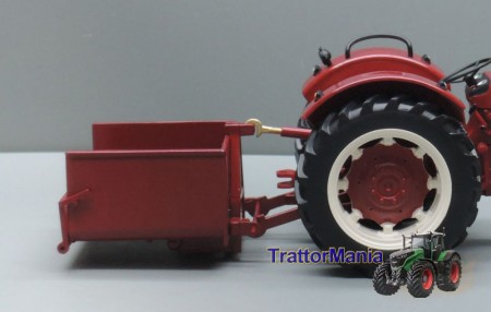 caricatore posteriore rosso